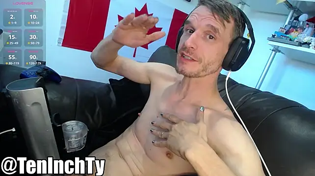 teninchty stripchat live cam model