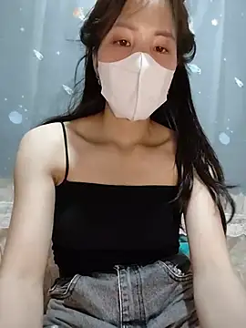 Yui-Chen stripchat live cam model