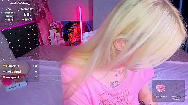 BlondieSummer stripchat live cam model