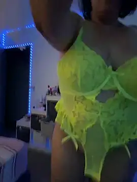 juliee1979 stripchat live cam model