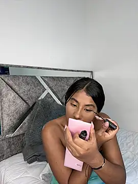 silvanarosse_ stripchat live cam model
