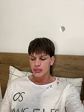MathiasRay stripchat live cam model