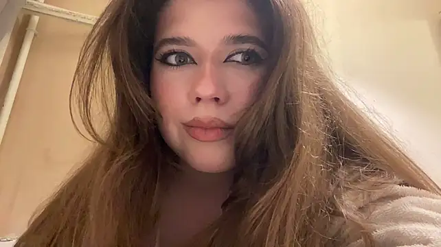 JaquelynObando stripchat live cam model