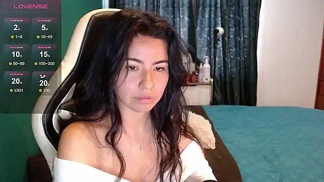 alice_middlee stripchat live cam model
