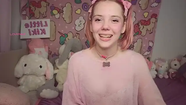 PrincessLittleKiki stripchat live cam model