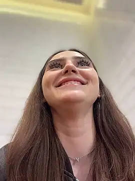 AnitaFly stripchat live cam model