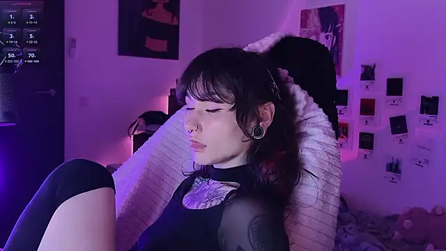 deadlysweet stripchat live cam model