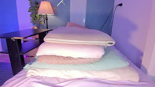 Voluptupus-girl stripchat live cam model