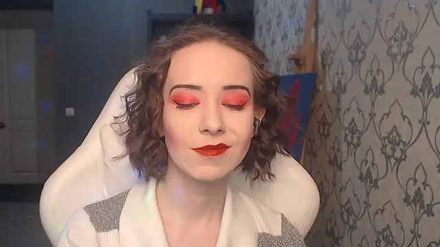 FascinatingEyess stripchat live cam model