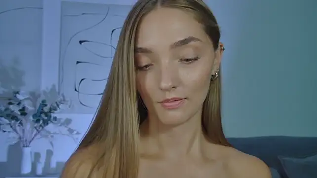 MilaVoss stripchat live cam model