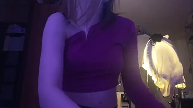BattyRepri stripchat live cam model