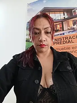 Katia-1 stripchat live cam model