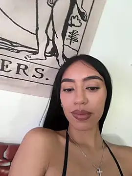 rosemariebby stripchat live cam model