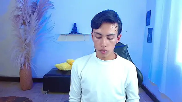 angelocum18 stripchat live cam model