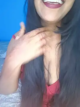 Missdiwani stripchat live cam model
