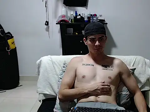 Zac_Efront stripchat live cam model