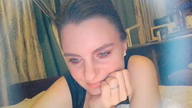 Virela stripchat live cam model