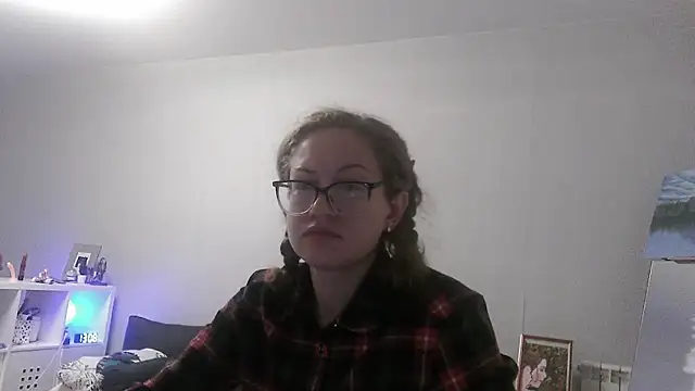 Alice_newhome stripchat live cam model