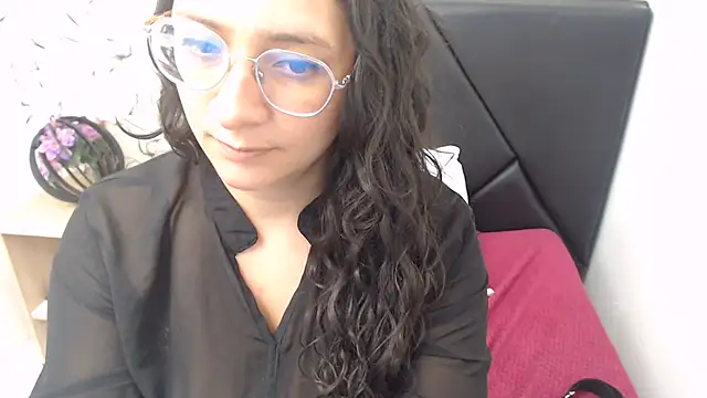 sarax_ximena stripchat live cam model