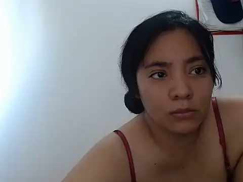 Alicebunny54 stripchat live cam model