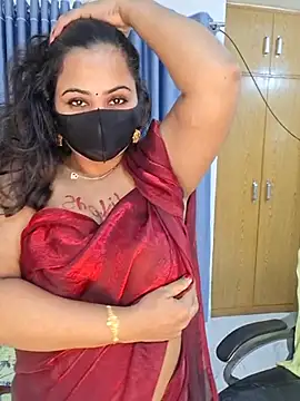 Bristy--- stripchat live cam model