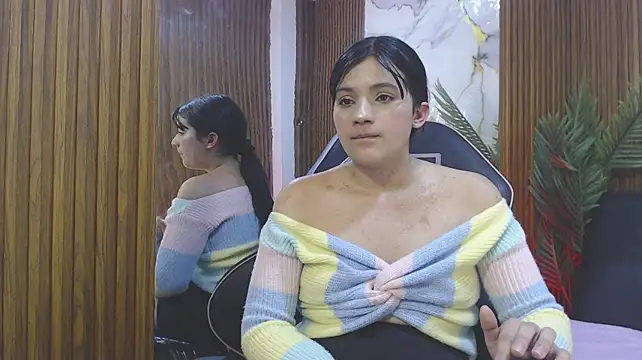 MOONN_TAY stripchat live cam model