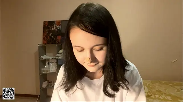 RukiyaLowland stripchat live cam model