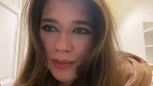 JaquelynObando stripchat live cam model