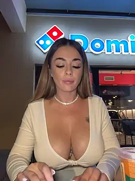 IsabellaEtthan stripchat live cam model