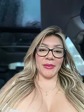 DIANITA_1988 stripchat live cam model