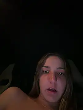DoriDelux66 stripchat live cam model
