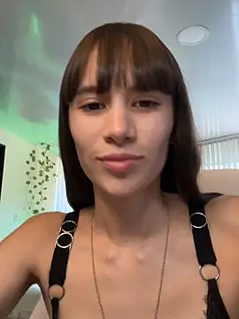 reaLISStic stripchat live cam model