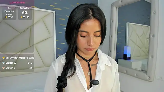 NathCinema stripchat live cam model