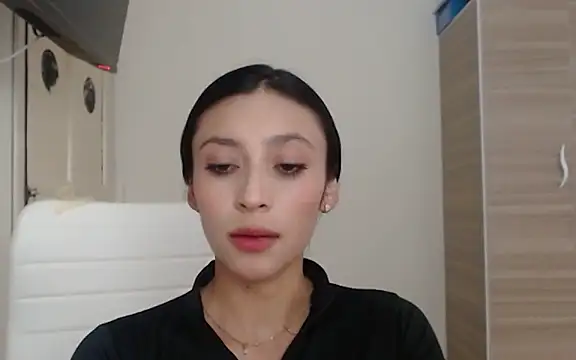 Salomesweet02 stripchat live cam model