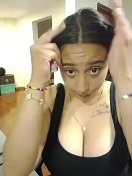 caroline_bennett stripchat live cam model