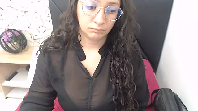 sarax_ximena stripchat live cam model