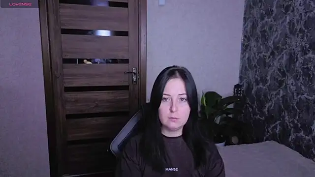 Kristy-Max stripchat live cam model