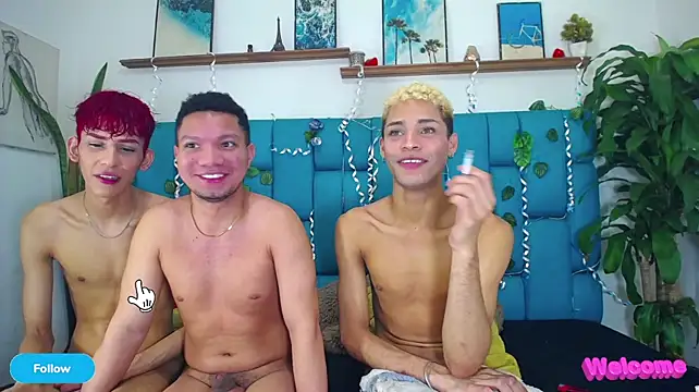 Dirty3someGuys stripchat live cam model