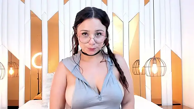 NataliaOcampo stripchat live cam model
