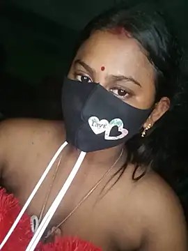 Chameli-22 stripchat live cam model