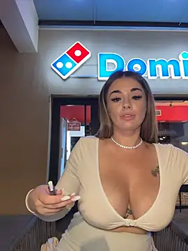 IsabellaEtthan stripchat live cam model