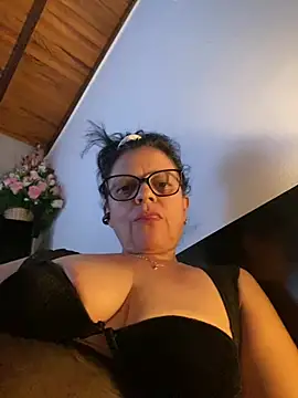 Sharongirl07 stripchat live cam model