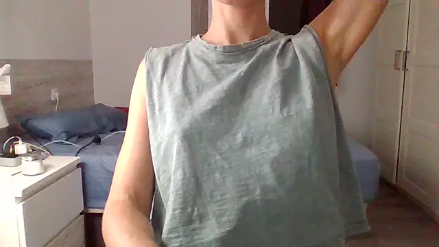 Soriina stripchat live cam model