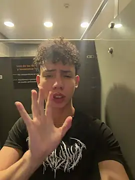 yoursexyjose stripchat live cam model
