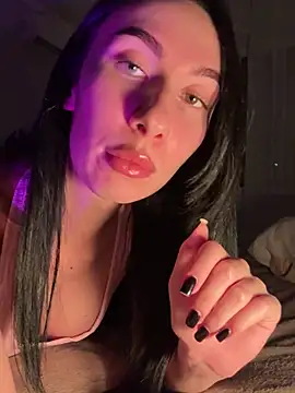 AmazingNicole stripchat live cam model