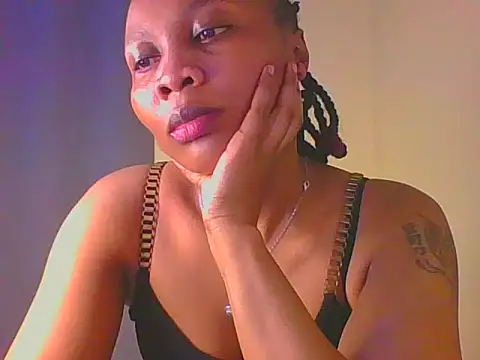 _Shantel1 stripchat live cam model