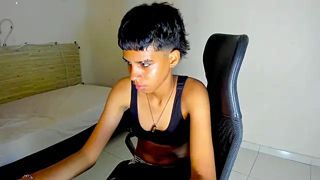 dayis118 stripchat live cam model