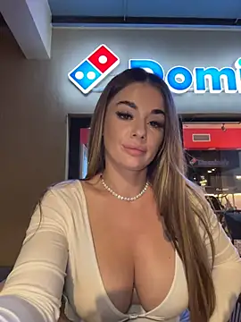 IsabellaEtthan stripchat live cam model