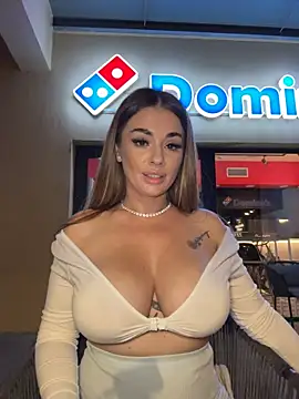 IsabellaEtthan stripchat live cam model