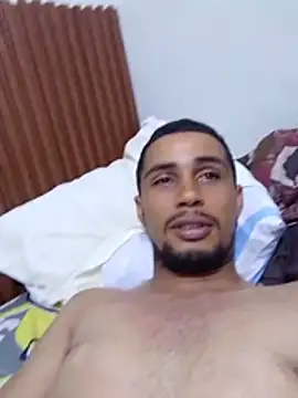 Jose0104 stripchat live cam model